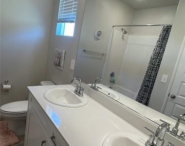 2040 Zest Street - Photo Thumbnail 8