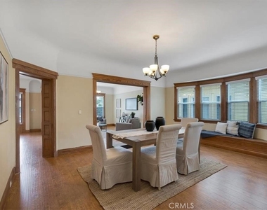 2913 Brighton Avenue - Photo Thumbnail 2
