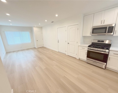 1235 N. Brand Blvd - Photo Thumbnail 2