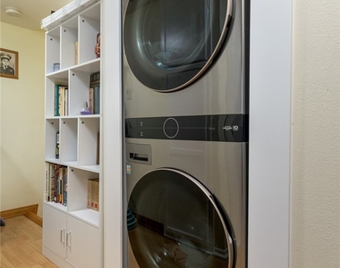 1421 5th Street - Photo Thumbnail 27