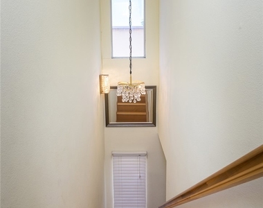 1421 5th Street - Photo Thumbnail 14