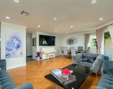 1421 5th Street - Photo Thumbnail 1