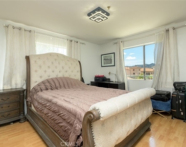 1421 5th Street - Photo Thumbnail 19