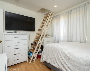 1421 5th Street - Photo Thumbnail 16