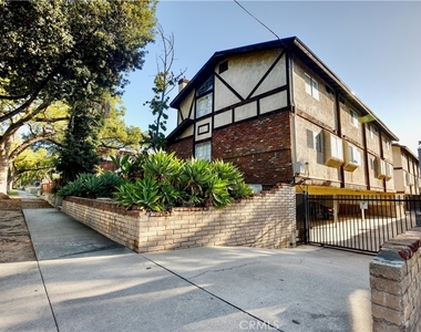 408 N Catalina - Photo Thumbnail 2