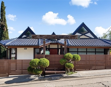 1954 Redesdale Avenue - Photo Thumbnail 28