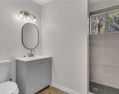 14147 Arrowhead Drive - Photo Thumbnail 4