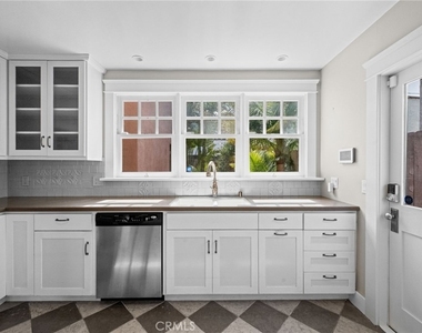 178 Corona Avenue - Photo Thumbnail 19