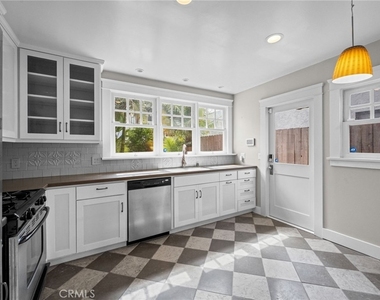178 Corona Avenue - Photo Thumbnail 18
