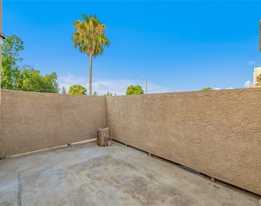2038 S Bon View Avenue - Photo Thumbnail 4