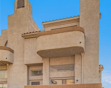 2038 S Bon View Avenue - Photo Thumbnail 2