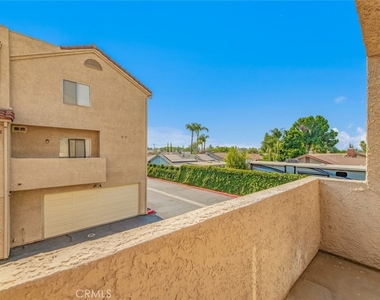 2038 S Bon View Avenue - Photo Thumbnail 20