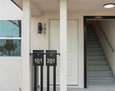 1065 E Spazier - Photo Thumbnail 34