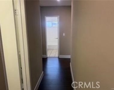 600 E Acacia Avenue - Photo Thumbnail 9