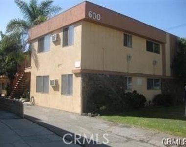600 E Acacia Avenue - Photo Thumbnail 15