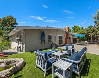 3136 Frances - Photo Thumbnail 23