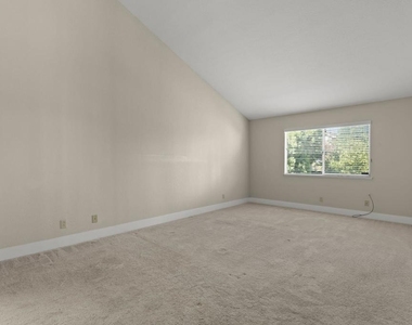 212 Rabbit Ct - Photo Thumbnail 20