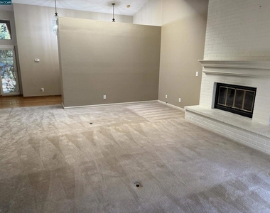 37 Liquidamber Ct - Photo Thumbnail 4