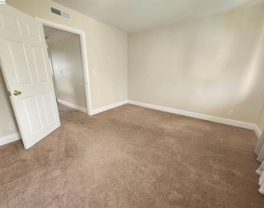3375 Norton Way - Photo Thumbnail 16