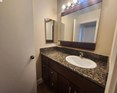 3375 Norton Way - Photo Thumbnail 19
