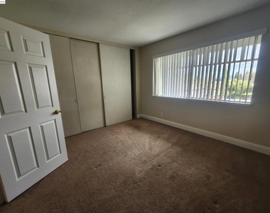 3375 Norton Way - Photo Thumbnail 21
