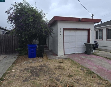 252 S 20th St - Photo Thumbnail 1