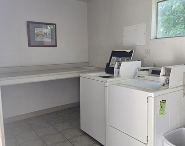 2131 Stanton Ave - Photo Thumbnail 5