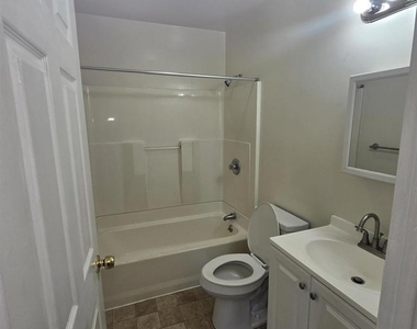 2131 Stanton Ave - Photo Thumbnail 4