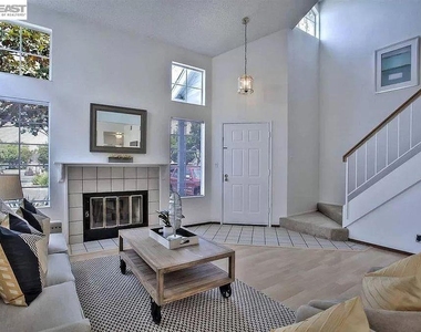 6481 Potrero Dr - Photo Thumbnail 4