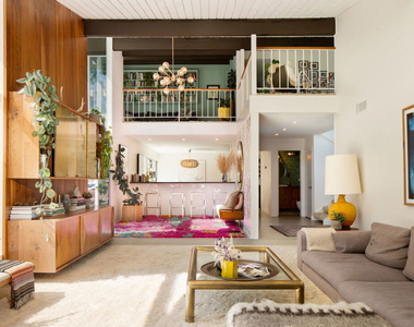 2419 Banyan Drive - Photo Thumbnail 2