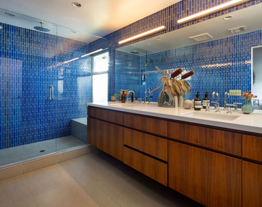 2419 Banyan Drive - Photo Thumbnail 8
