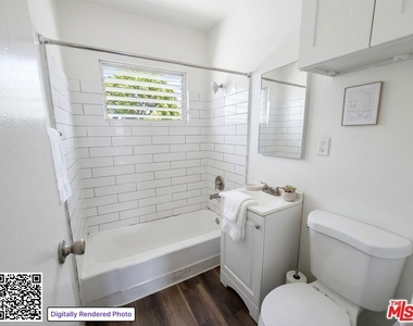 1133 W 36th Place - Photo Thumbnail 4
