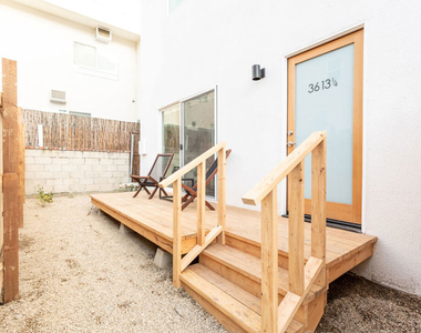 3613 1/4 Bellevue Avenue - Photo Thumbnail 7