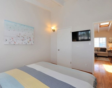313 Mildred Avenue - Photo Thumbnail 9
