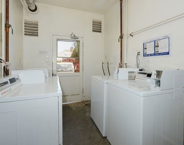 313 Mildred Avenue - Photo Thumbnail 17
