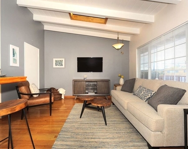 313 Mildred Avenue - Photo Thumbnail 2