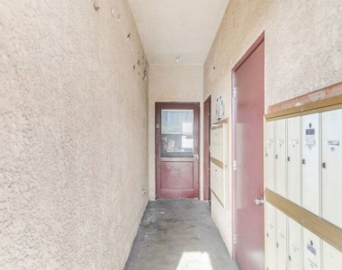 313 Mildred Avenue - Photo Thumbnail 16