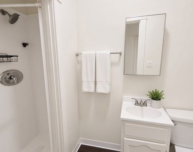 2126 S Oak Street - Photo Thumbnail 5