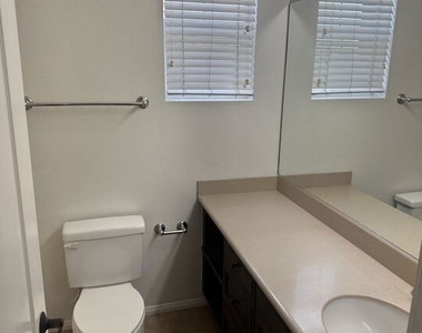 2118 Arnold Way - Photo Thumbnail 14