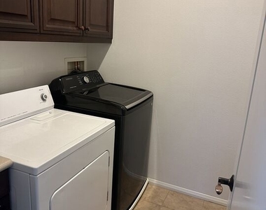 2118 Arnold Way - Photo Thumbnail 13