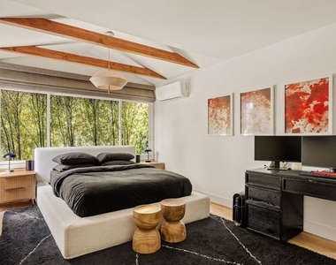 712 Nowita Place - Photo Thumbnail 15
