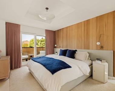 712 Nowita Place - Photo Thumbnail 5