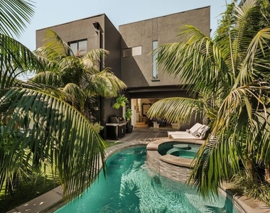 712 Nowita Place - Photo Thumbnail 23