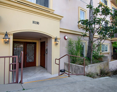 10390 La Grange Avenue - Photo Thumbnail 24