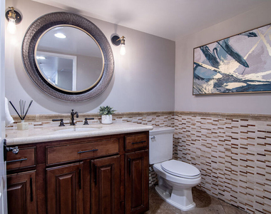 10390 La Grange Avenue - Photo Thumbnail 11