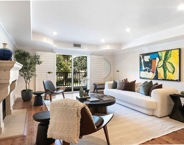 10390 La Grange Avenue - Photo Thumbnail 1