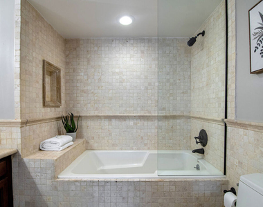 10390 La Grange Avenue - Photo Thumbnail 19