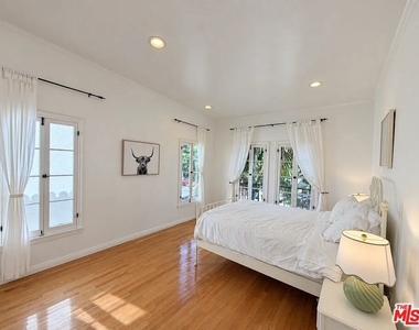 854 4th Street - Photo Thumbnail 7