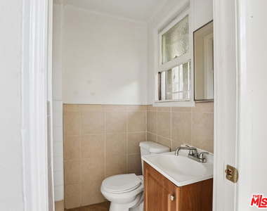 1236 N Gardner Street - Photo Thumbnail 7