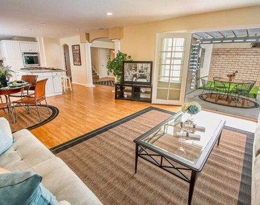 7830 W 83rd Street - Photo Thumbnail 17